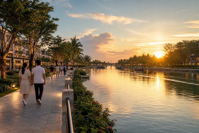 Đường dạo bộ ven sông